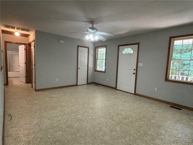 Building Photo - 3361 Juanita Ln