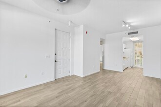 Building Photo - 4784 S Central Blvd