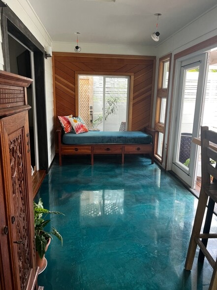 Building Photo - 592 Laie Dr