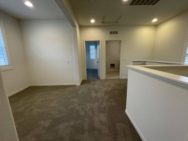 Building Photo - 179 Stage Trail Rd.