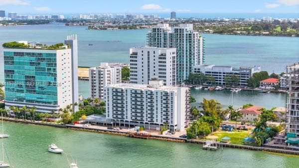 Building Photo - 7928 West Dr