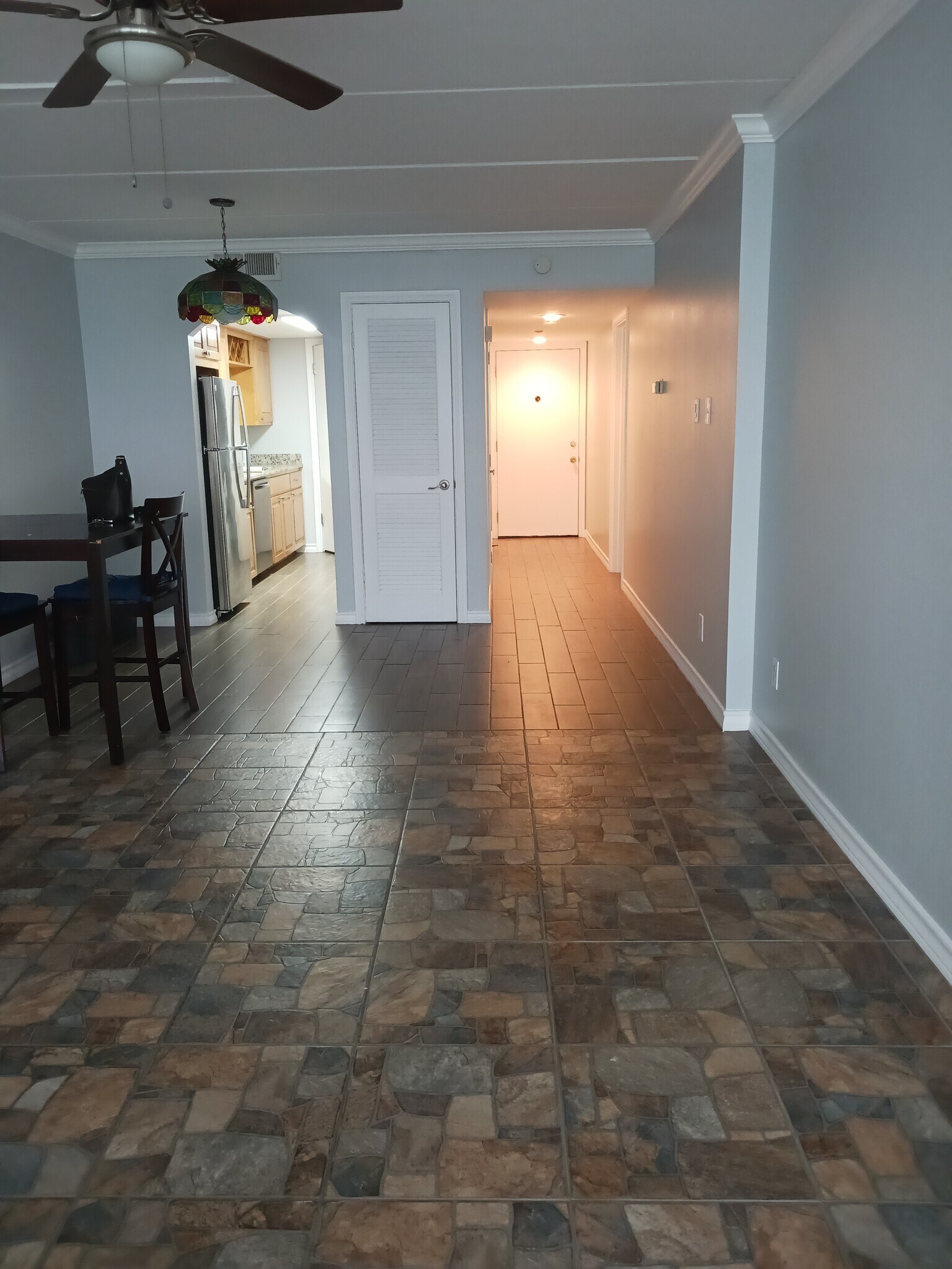 Building Photo - 4334 Ocean Dr