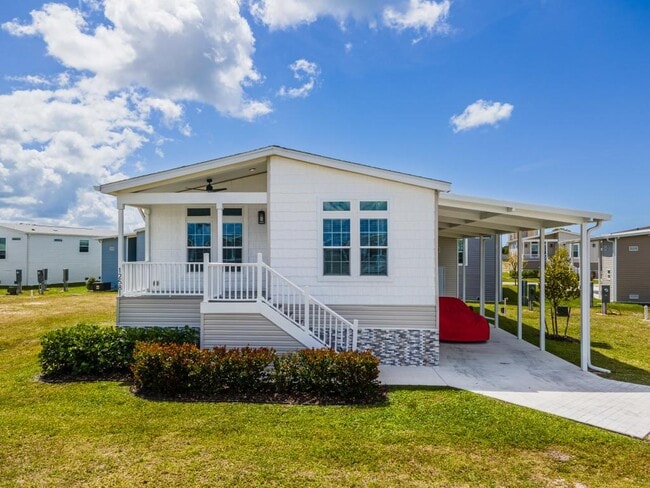 Building Photo - 12581 Spring Meadow Dr