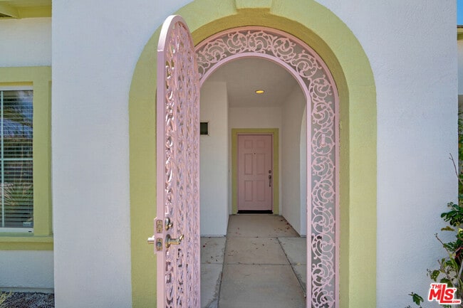 Building Photo - 3811 Eastgate N Rd