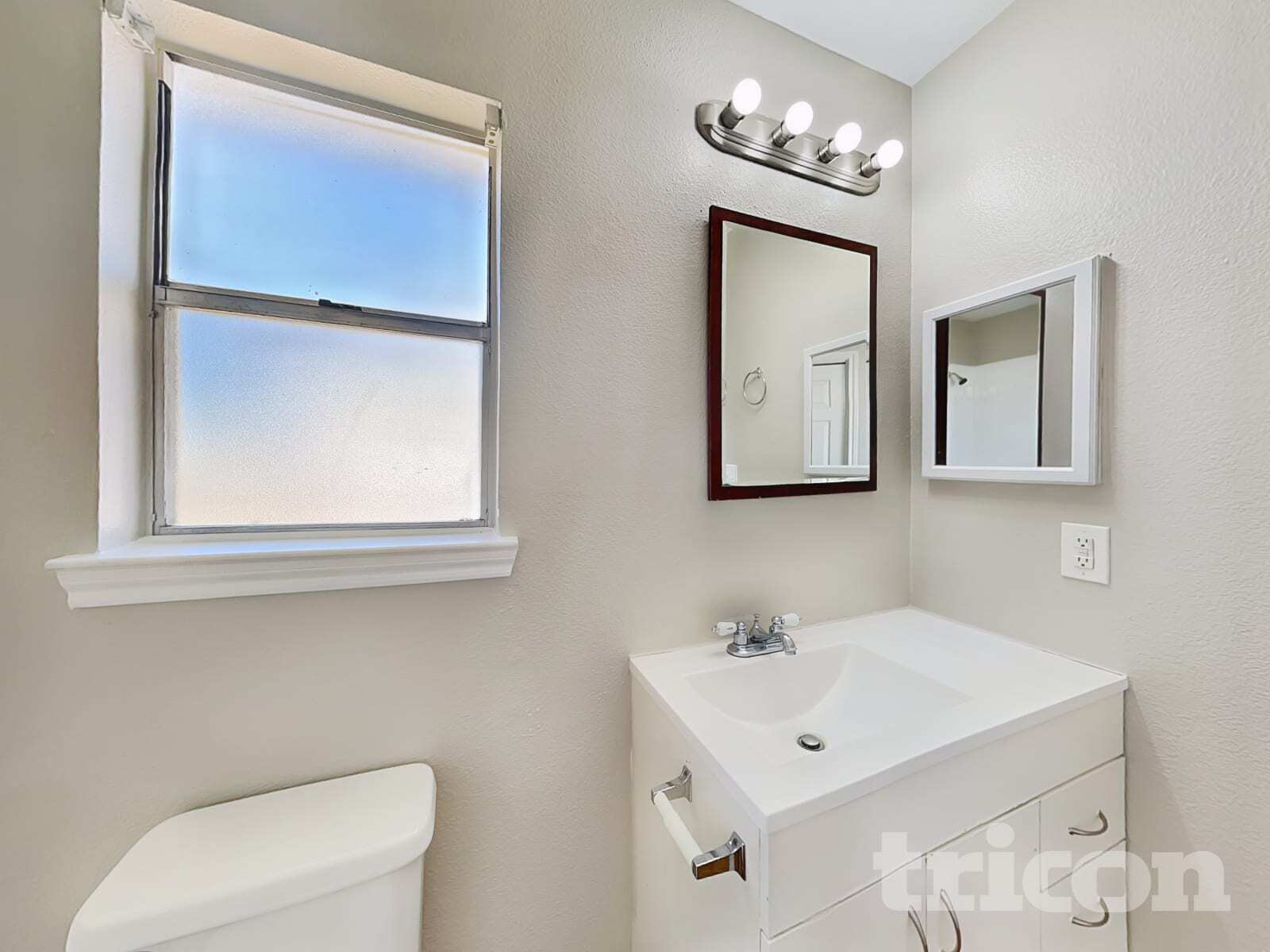 Building Photo - 3114 Boynton Dr