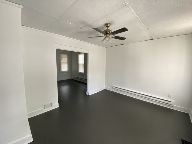 Building Photo - 93 B St