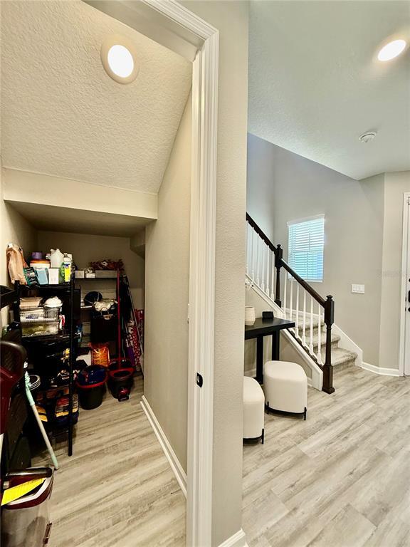 Building Photo - 6255 Golden Bch Dr