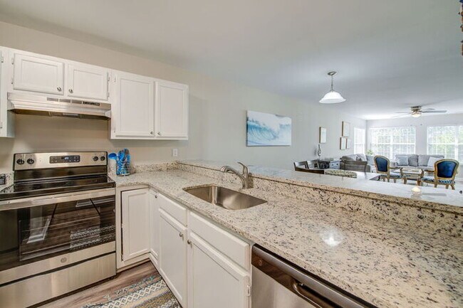 Building Photo - Coastal Comfort Awaits: Spacious 3-Bed, 2-...