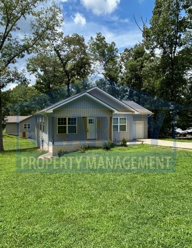 Building Photo - Newly constructed House w/ 3 Bedrooms!