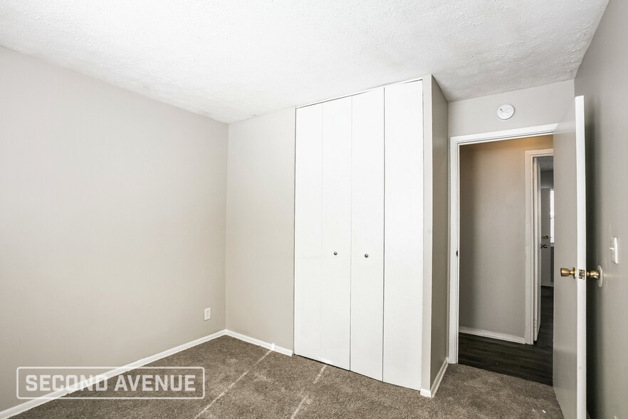 Building Photo - 8426 E 36th Pl