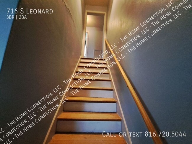 Building Photo - 716 S Leonard-