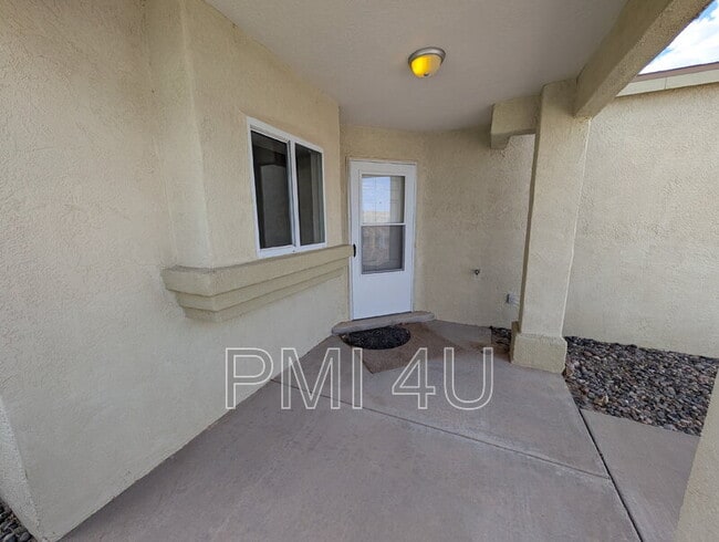 Building Photo - 1160 Sand Dune Rd NE