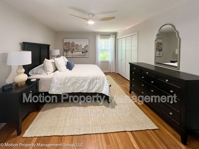 Building Photo - 123 N Palisades Dr