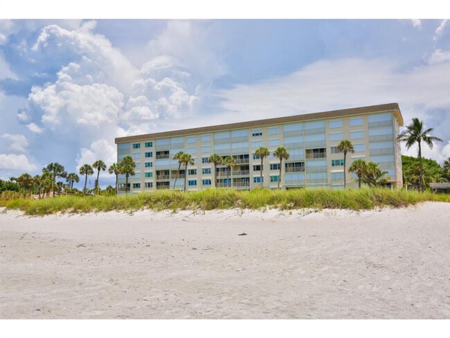 Building Photo - 4325 Gulf of Mexico Dr