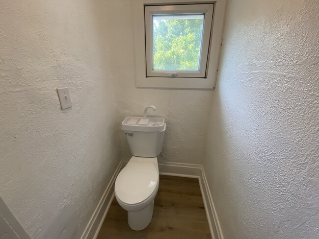 1/2 Bath Upstairs - 1330 E Michigan Ave