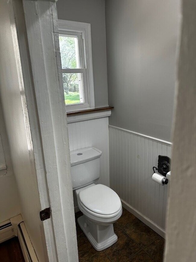 Building Photo - 3 bedroom semi Etters