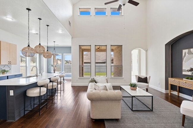 Building Photo - 124 Lavender Ln