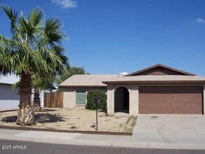 Building Photo - 9130 W Cameron Dr
