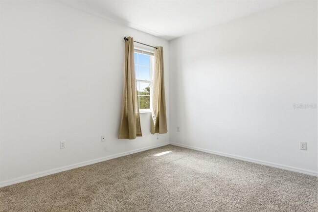 Building Photo - 2669 Peony Dr