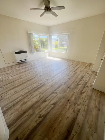 Building Photo - 244 Cliff Dr