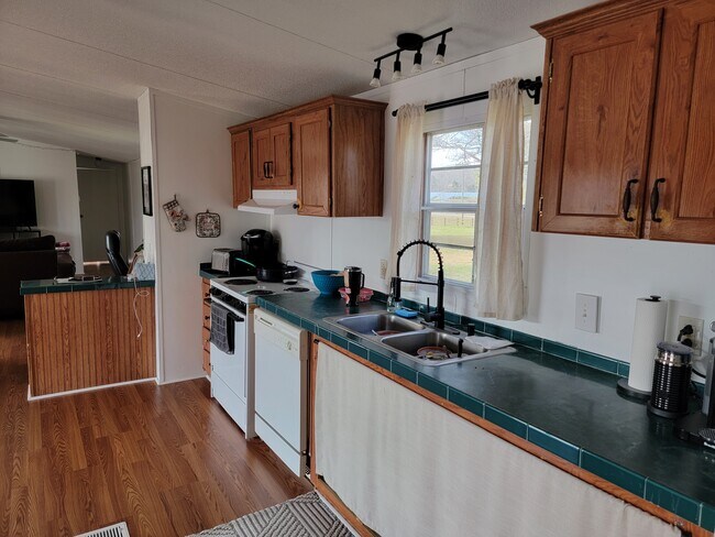 Building Photo - 3114 Dairyland Rd