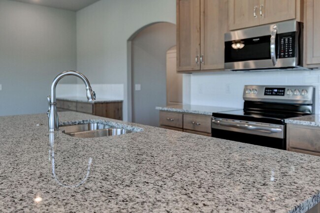 Building Photo - 802 Delaney Dr