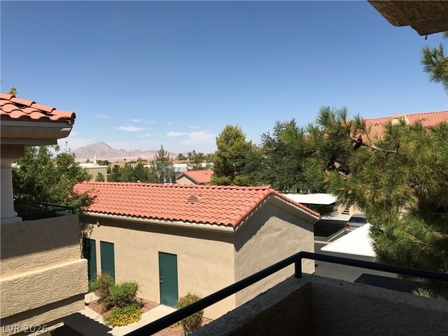 Building Photo - 381 Manti Pl