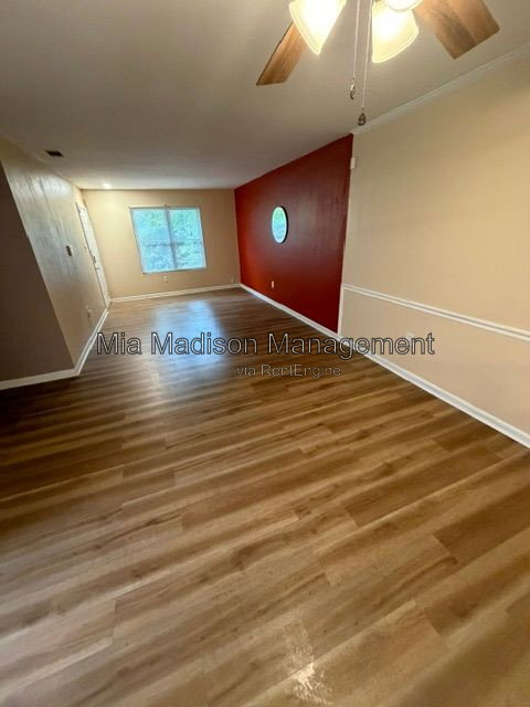Building Photo - 9406 Dunwoody Dr