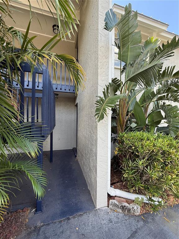 Building Photo - 306 S Habana Ave