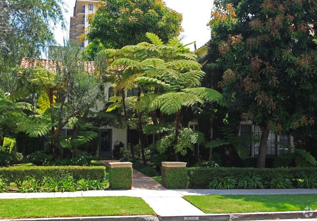 Primary Photo - 124 S Camden Dr