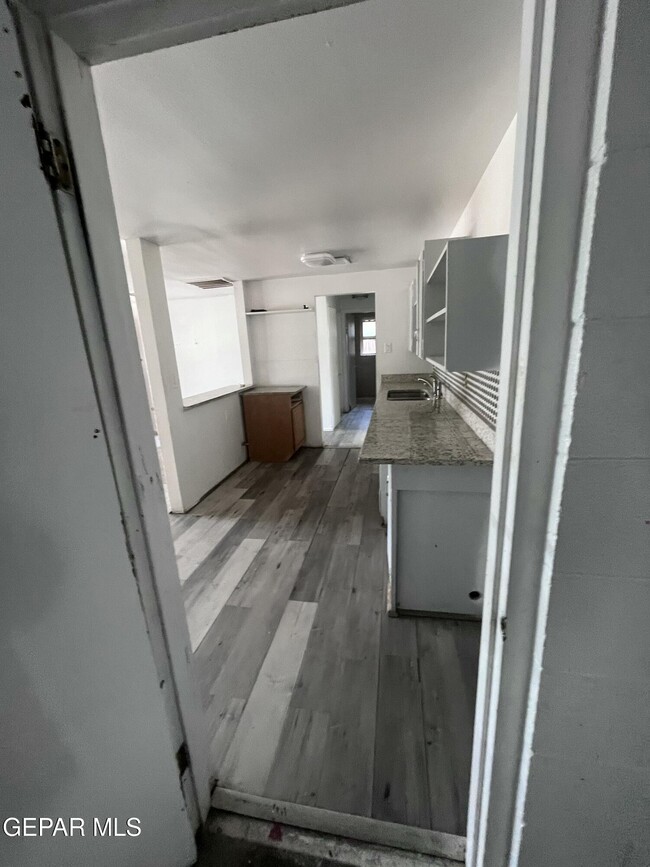 Building Photo - 216 Pacific Dr