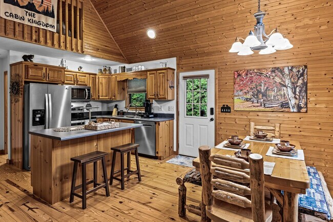 Building Photo - 4050 Henson Rd