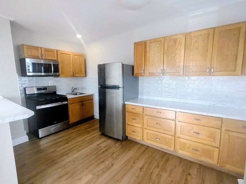 Building Photo - 110 Franklin St