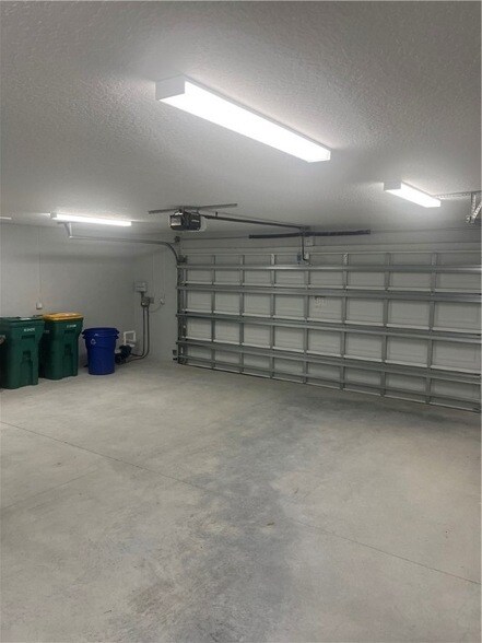Building Photo - 5845 Garretts Rd