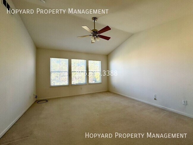 Building Photo - Milpitas Gem - Available for Immediate Mov...