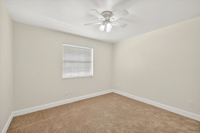 Building Photo - 898 Meginnis Ln