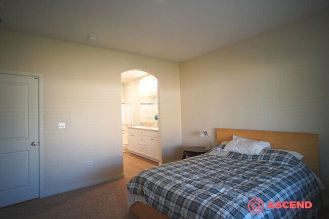 Building Photo - Brand New 3 Bedroom Home!