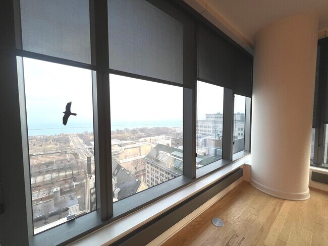 Building Photo - 60 E Monroe St