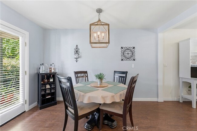 Building Photo - 855 N 3rd Ave