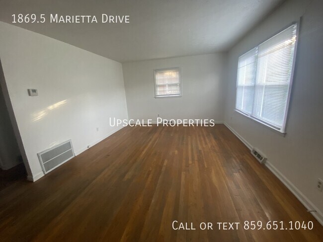 Building Photo - 1869.5 Marietta Dr