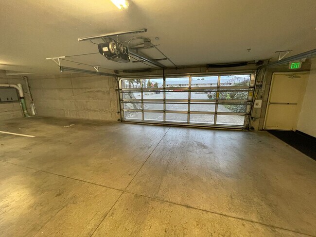 Building Photo - 1109 29th St