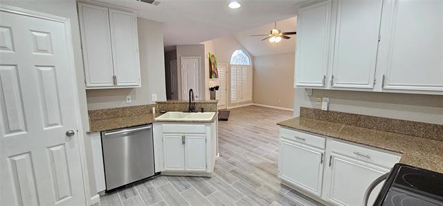 Building Photo - 2956 S Bend Dr