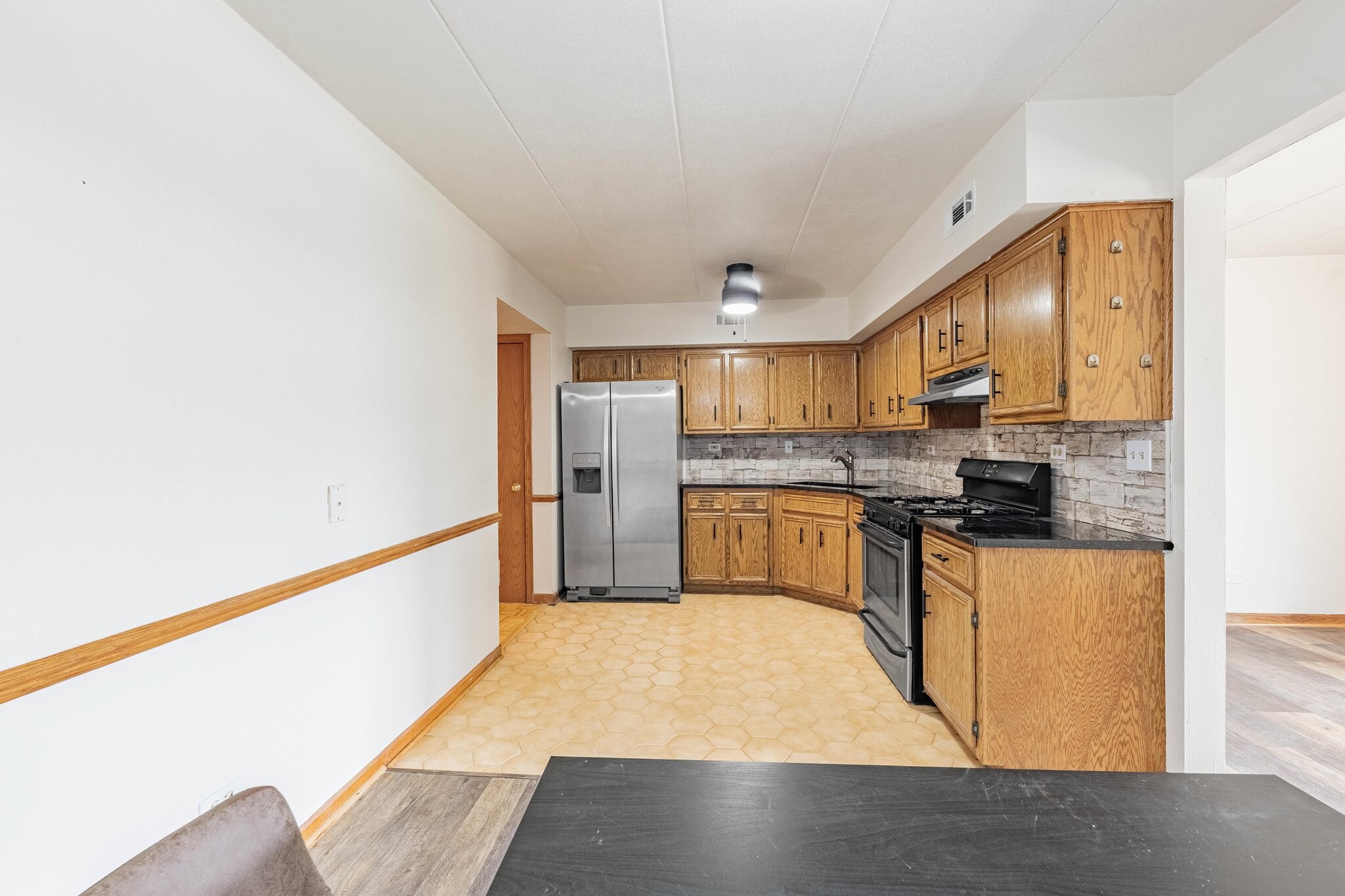 Building Photo - 3103 Grove Ave