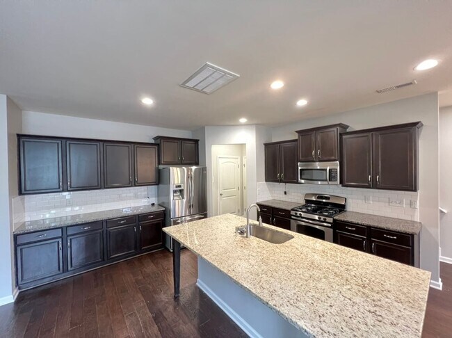 Building Photo - Gorgeous 3 bedroom home near Brier Creek and RTP!