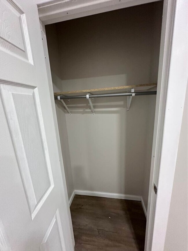 Building Photo - 1213 Pittston Ave