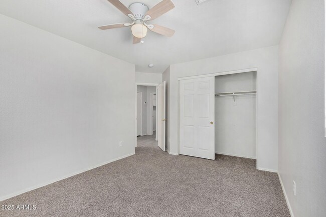 Building Photo - 4803 N 92nd Ln