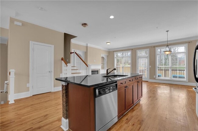Building Photo - 1664 Mosaic Way