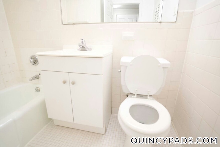 Building Photo - 38 Presidential Dr