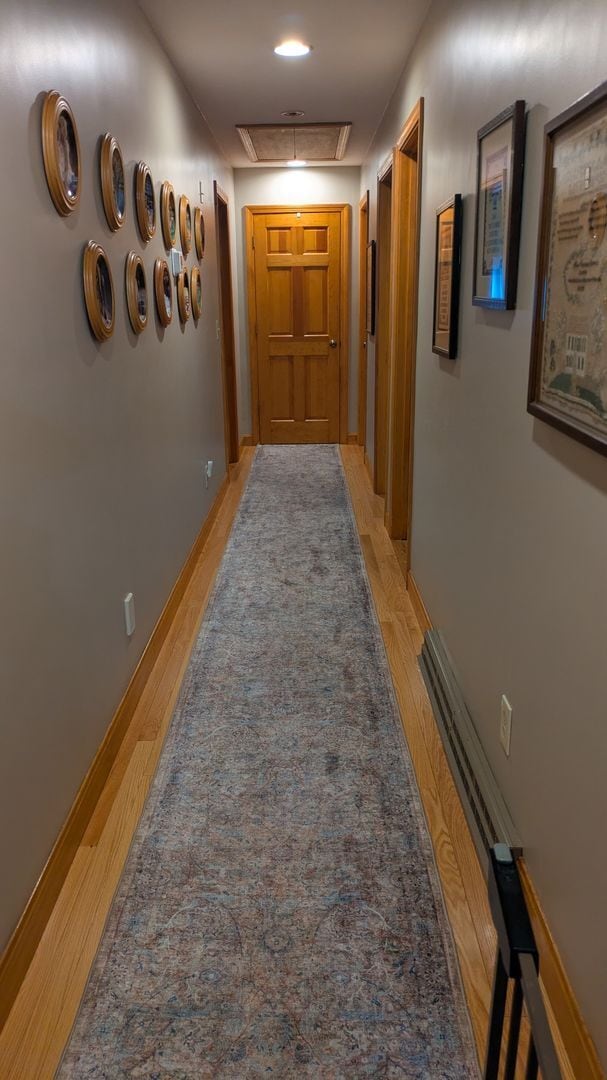 Building Photo - 421 Oakhill Ave