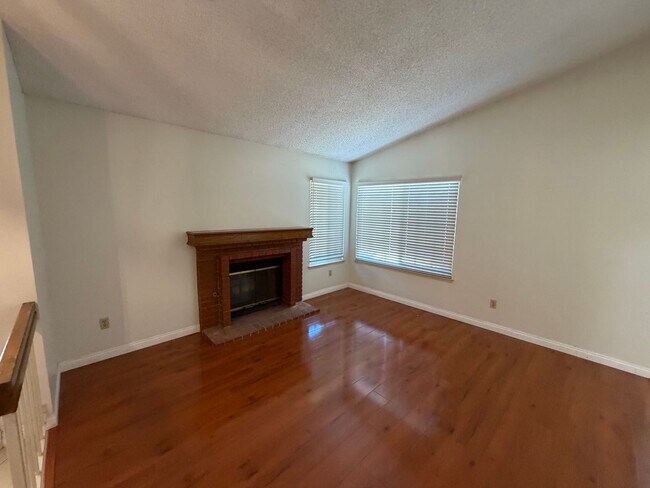 Building Photo - 20318 Temple Ave